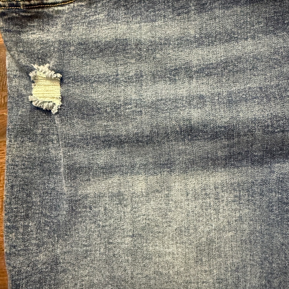 Terra & Sky Women's Denim Blue Jean Shorts - Picture 7 of 11